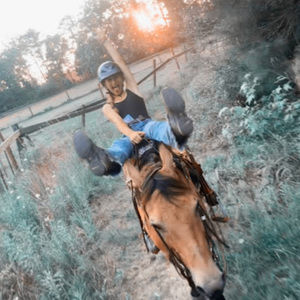 Meet your Posher, Jenna